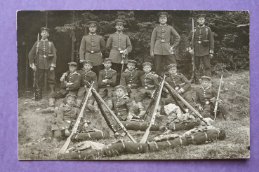 Foto Ansichtskarte AK Münsingen 1915 Soldaten Gruppenfoto Gewehre